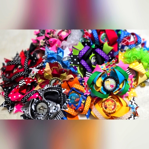 Huge Lot of 23 Boutique Disney Style Alligator Clip Hairbows - Picture 13 of 16